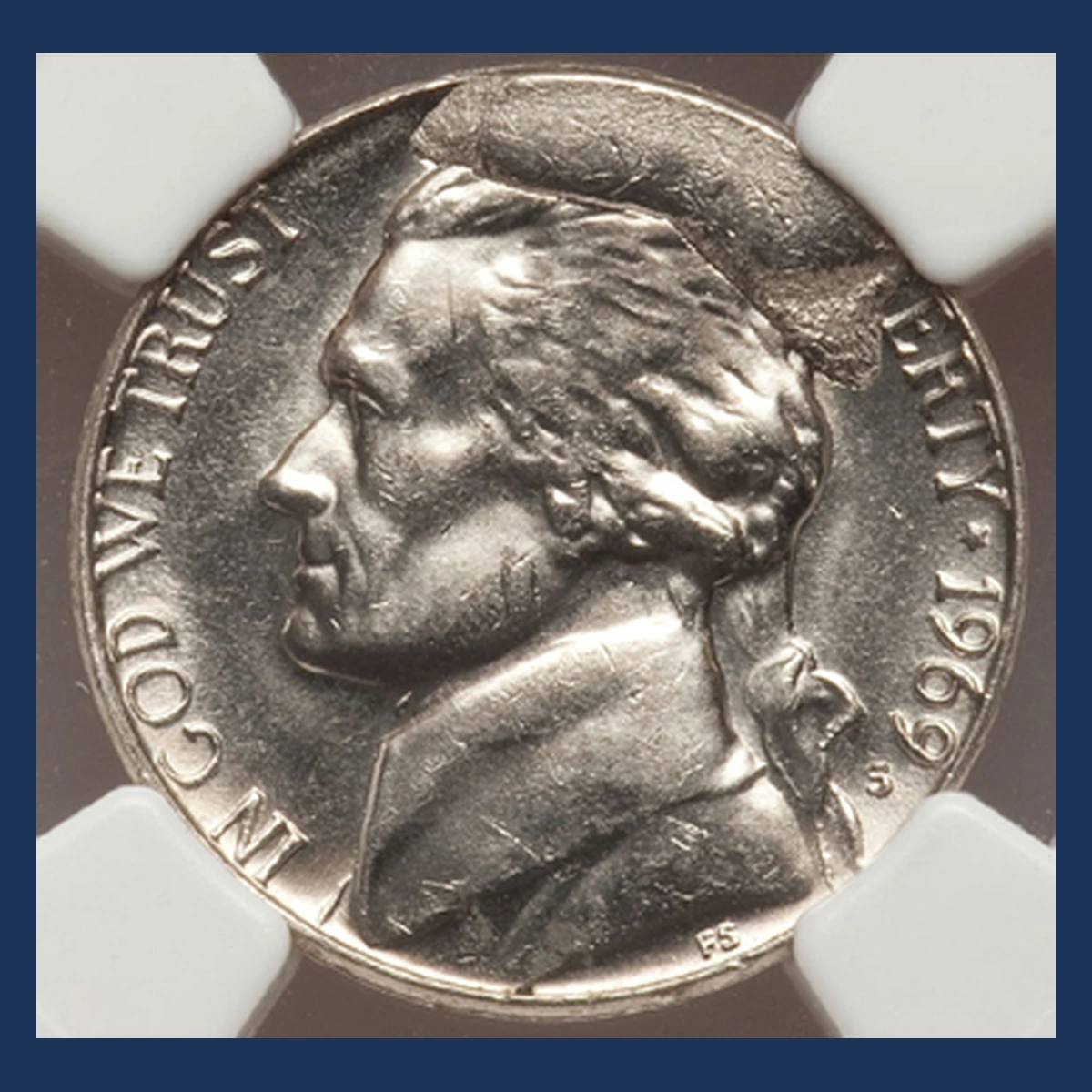 1969 Jefferson Nickel: Obverse die break
