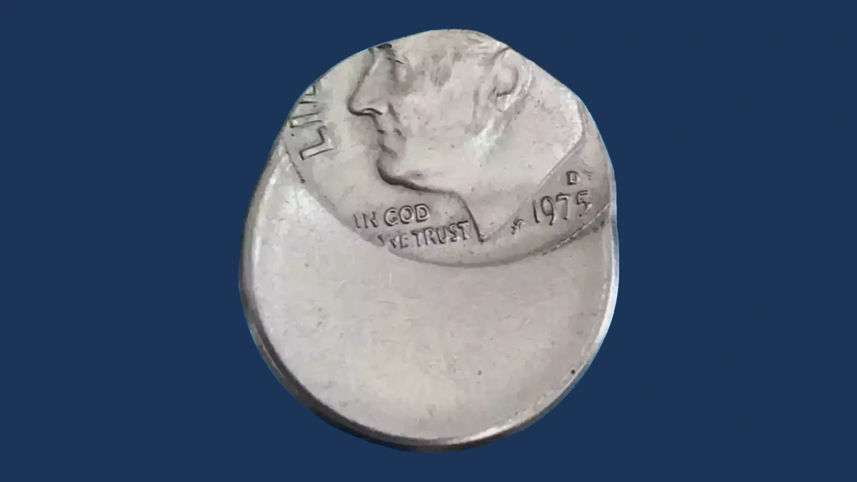 1975 Roosevelt Dime: Off-Center Strike
